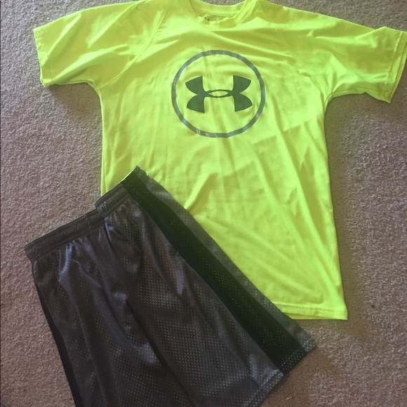 under armour Other - UNDER ARMOUR SHORTS YXL SHIRT SMALL